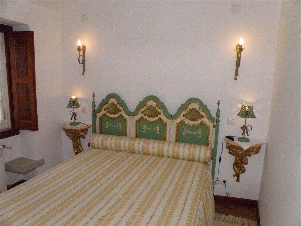 Casa De S. Thiago Do Castelo Hotel Obidos Ngoại thất bức ảnh