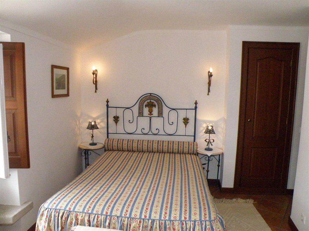 Casa De S. Thiago Do Castelo Hotel Obidos Ngoại thất bức ảnh