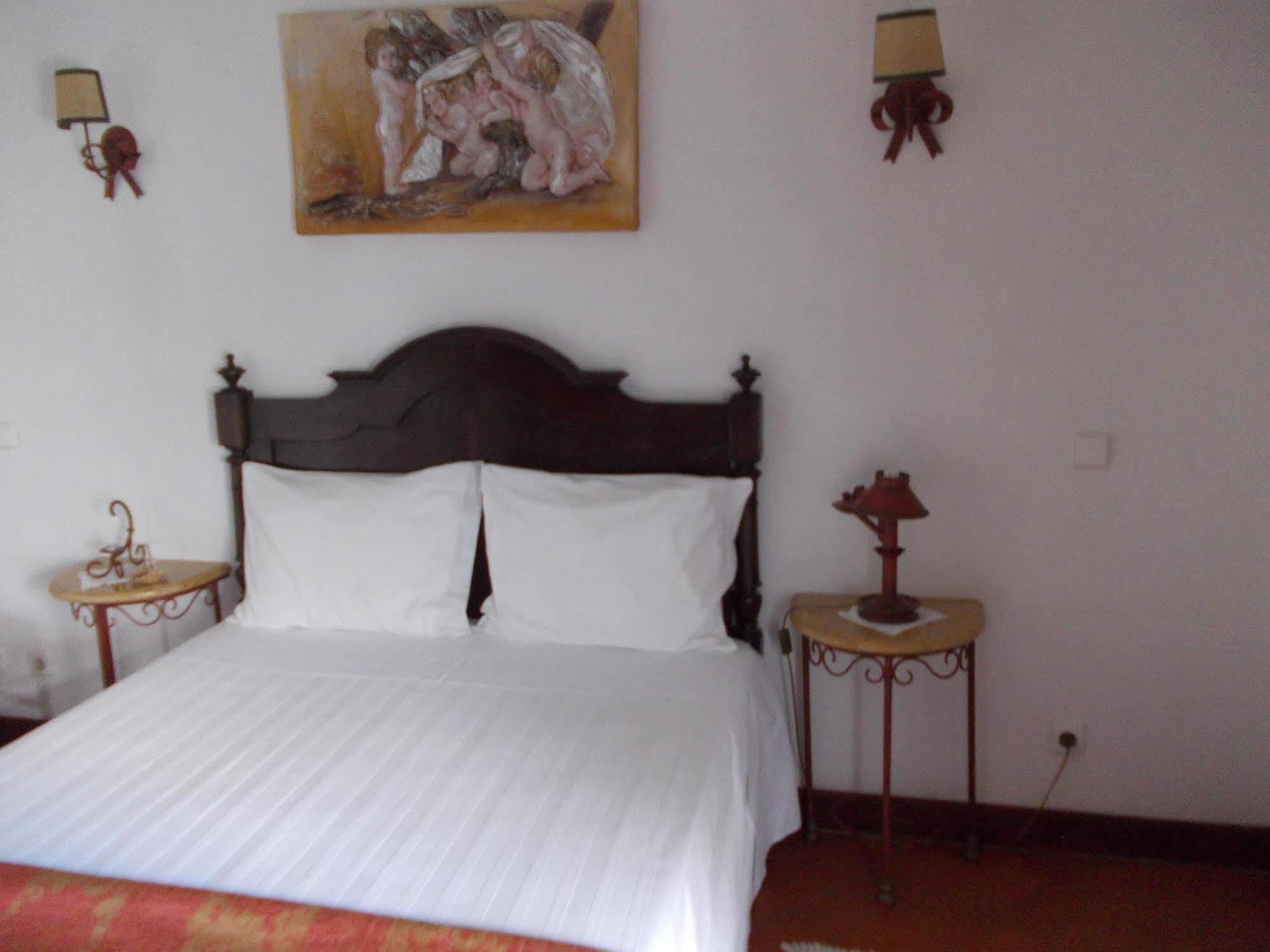 Casa De S. Thiago Do Castelo Hotel Obidos Ngoại thất bức ảnh